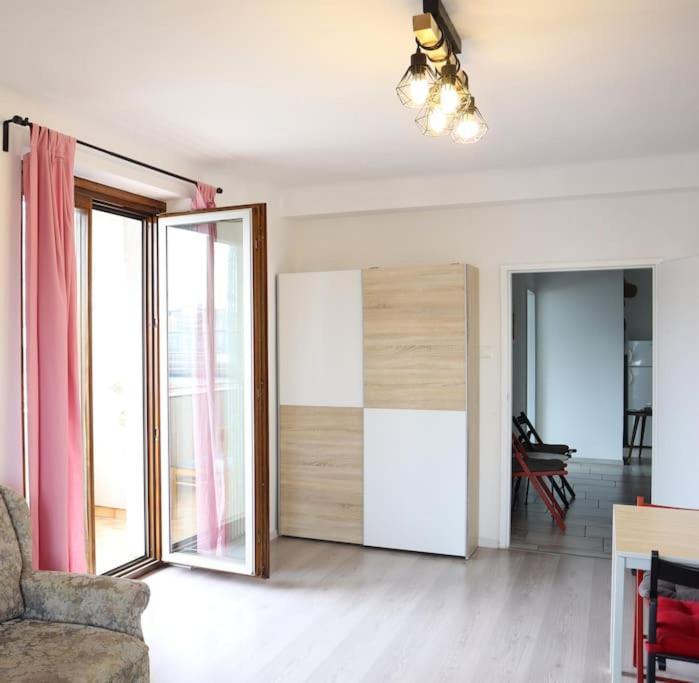 Nr 1 Apartment With 2 Balconies 3 Bedrooms Near Main Train Station Wien Eksteriør billede